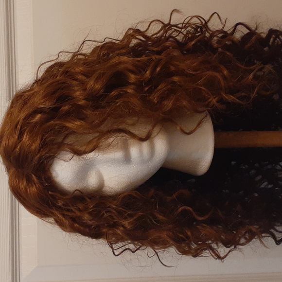 Wig - Picture 2 of 8